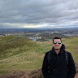 Meet your Posher, Ari